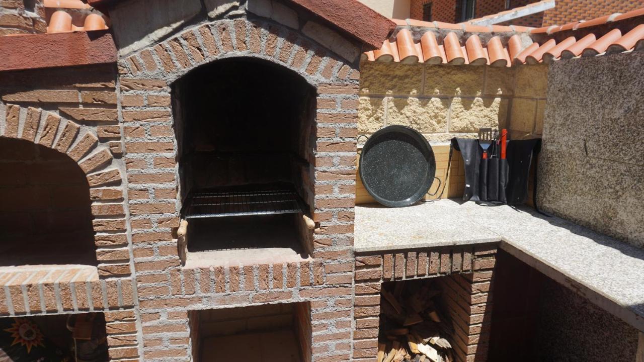 Chalet Relax Luxury Navas del Rey Exterior foto